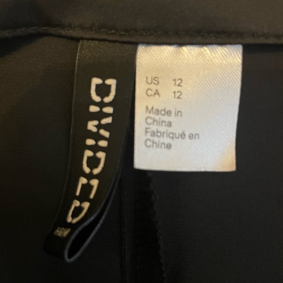 H&M - Picture 2 of 4